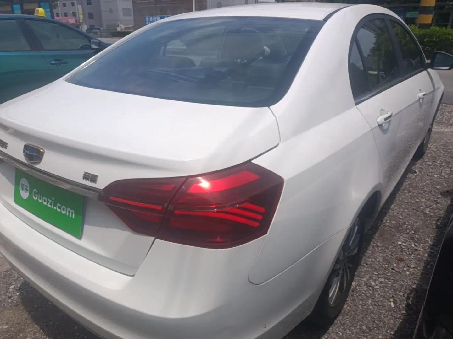 Geely Auto Emgrand 2018 1.5L CVT Upward Connect Edition — миниатюра 6