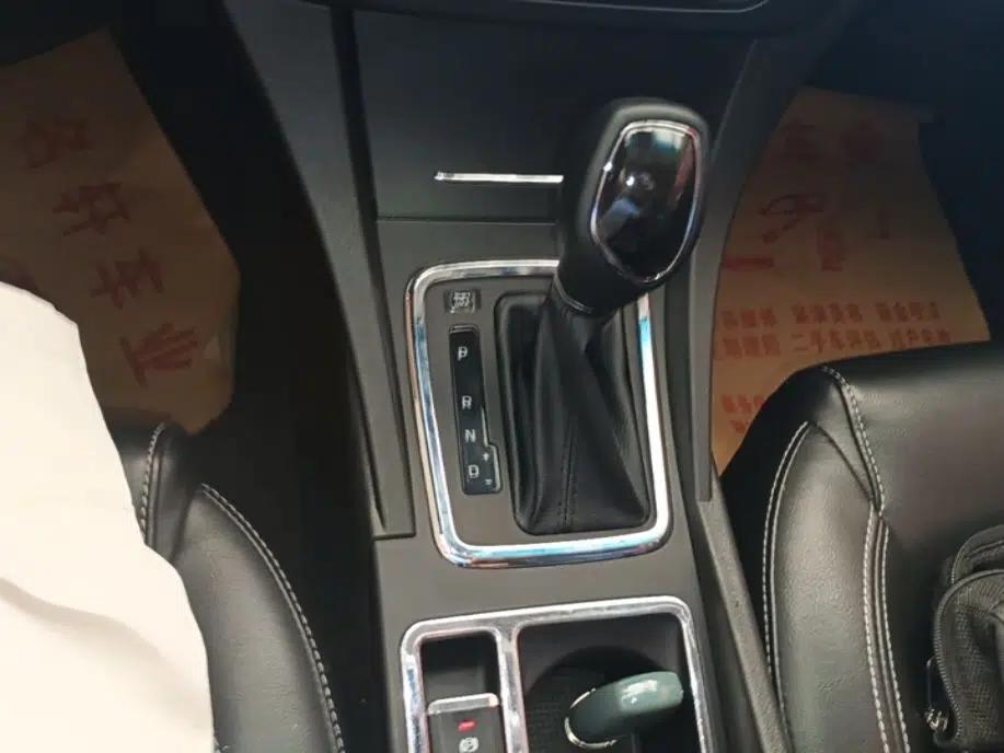 Geely Auto Emgrand 2017 Sedan Million Edition 1.5L CVT Upward Version — миниатюра 21