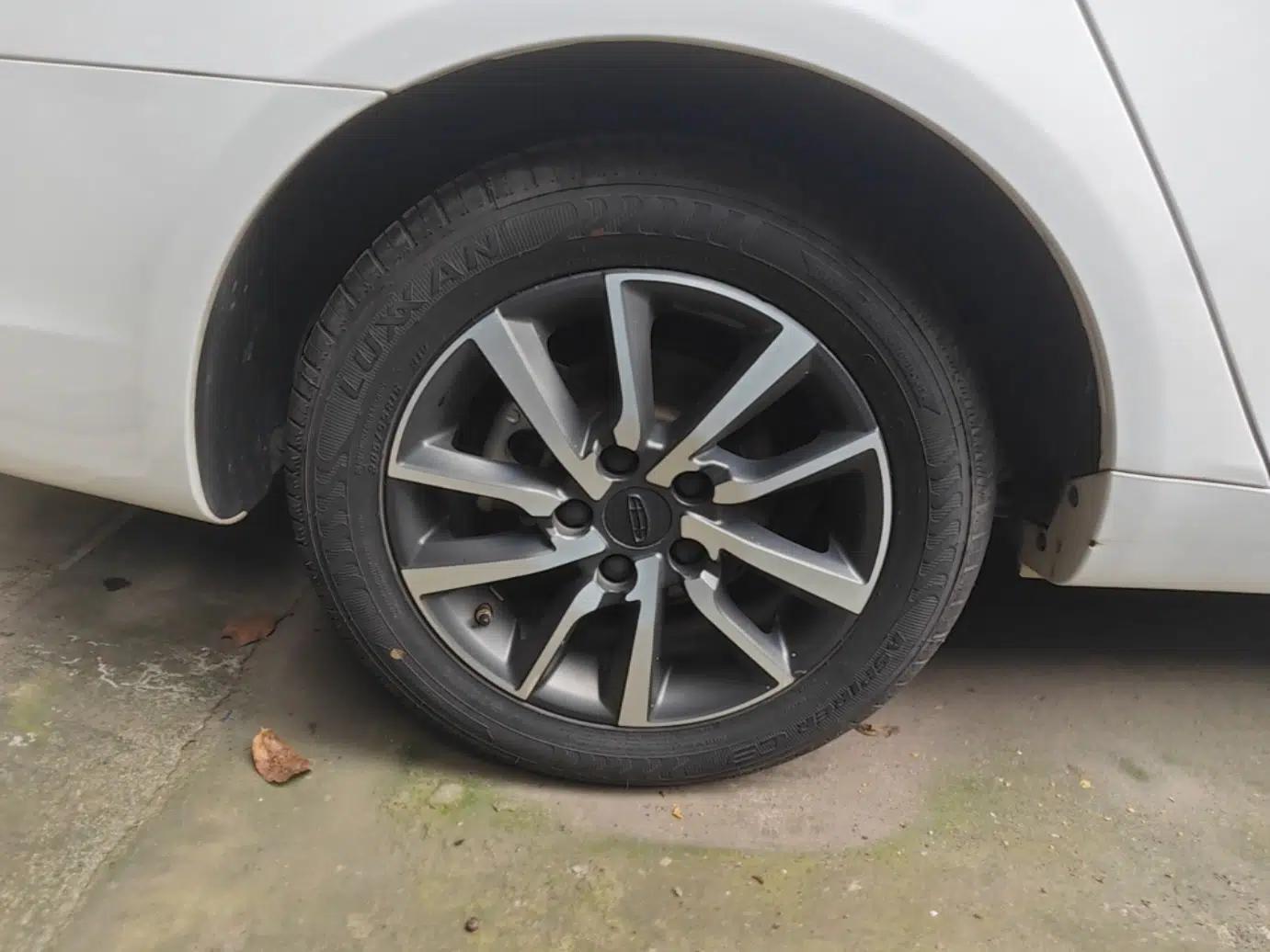 Geely Auto Emgrand 2019 Leading Edition 1.5L Manual Upward Asian Games Edition China VI — миниатюра 11