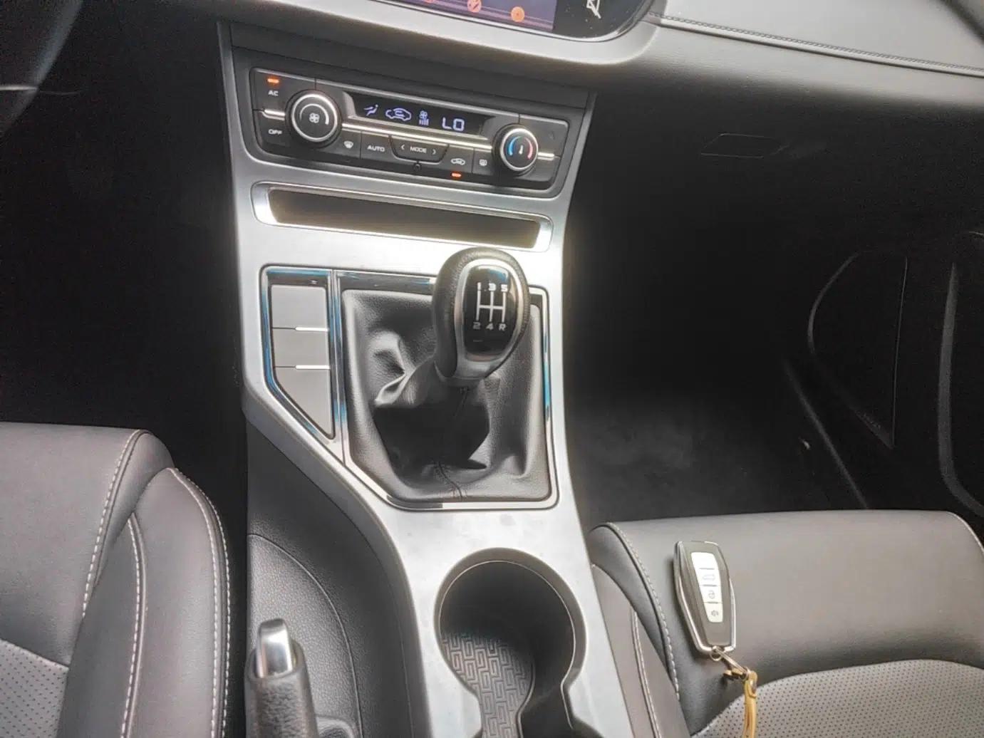 Geely Auto Emgrand 2019 Leading Edition 1.5L Manual Upward Asian Games Edition China VI — миниатюра 16