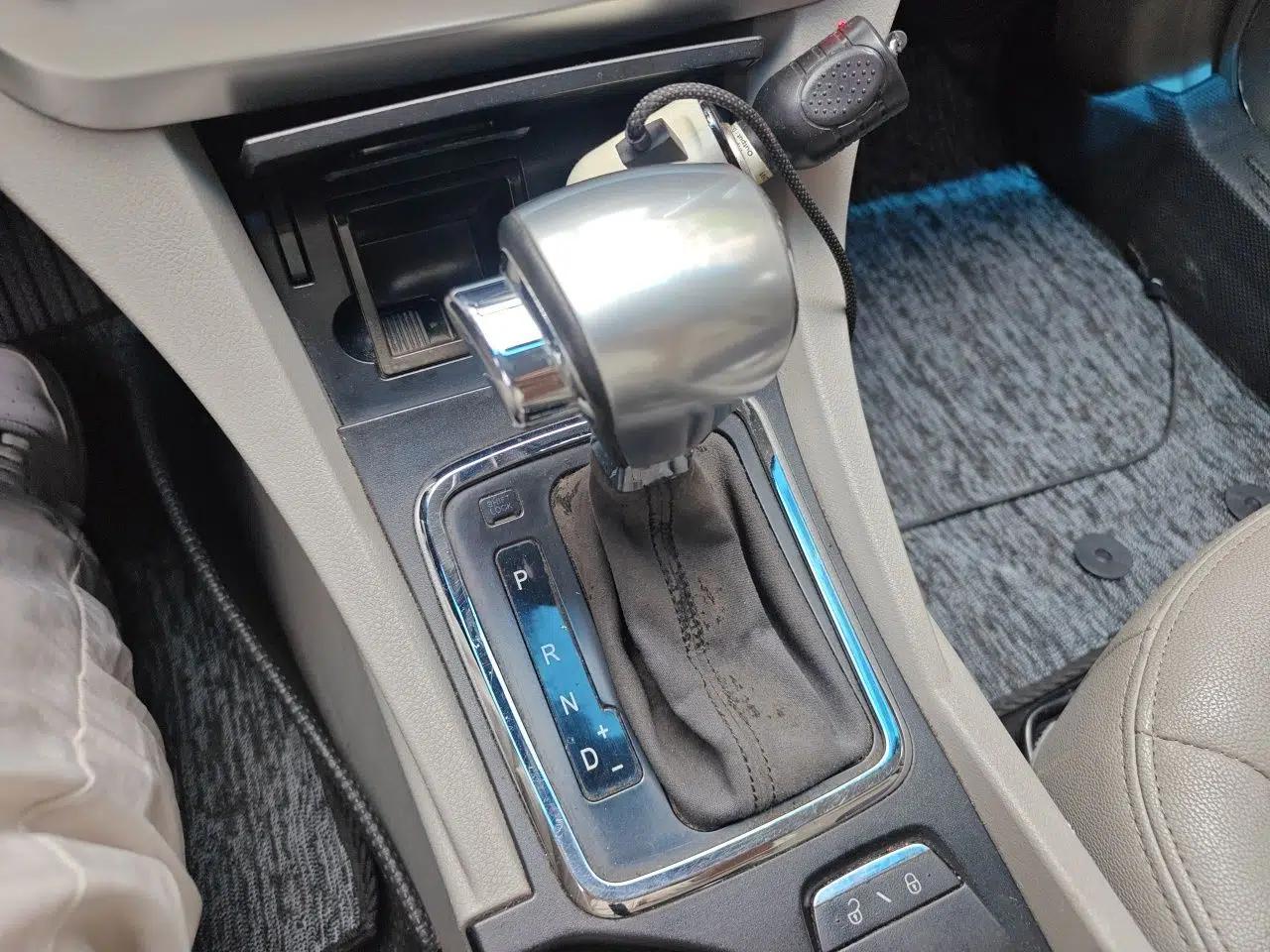 Geely Auto Emgrand 2014 Sedan 1.3T CVT Prestige Model — миниатюра 14