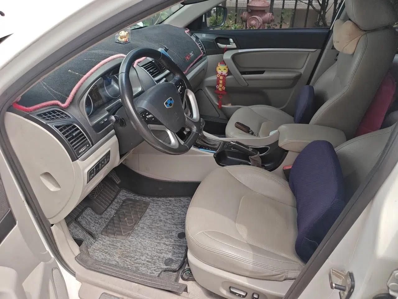 Geely Auto Emgrand 2014 Sedan 1.3T CVT Prestige Model — миниатюра 15