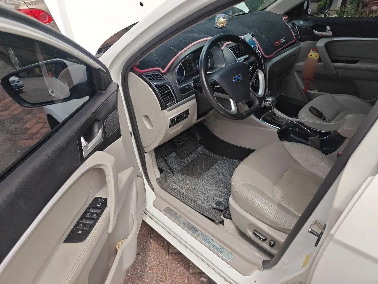 Geely Auto Emgrand 2014 Sedan 1.3T CVT Prestige Model — миниатюра 16