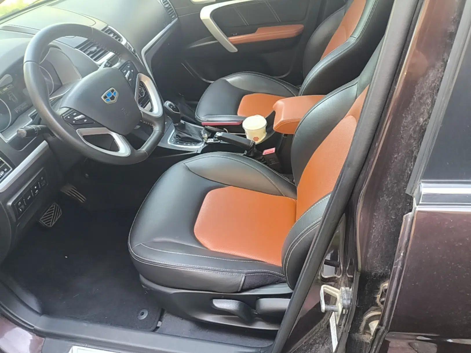 Geely Auto Emgrand 2016 Hatchback RS 1.3T CVT Top-Tier Version — миниатюра 17