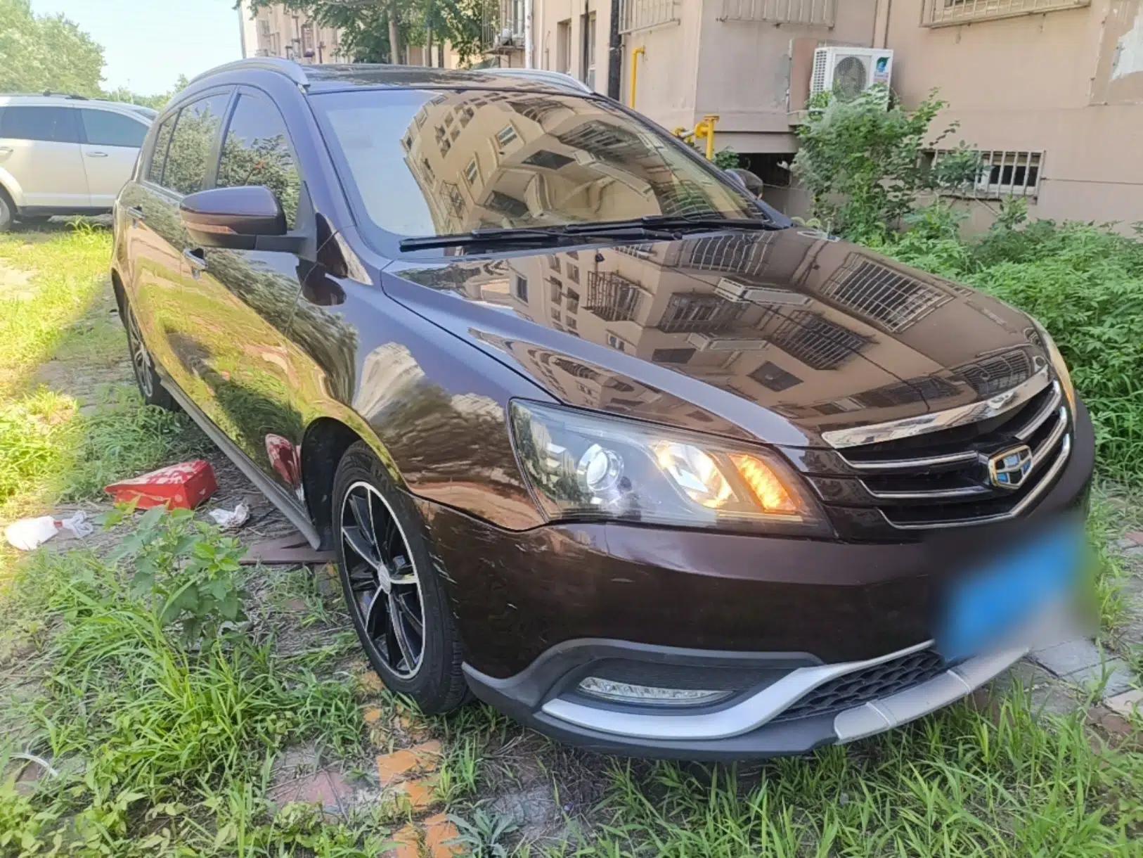 Geely Auto Emgrand 2016 Hatchback RS 1.3T CVT Top-Tier Version — миниатюра 3