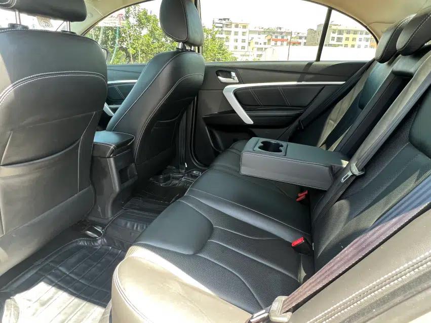 Geely Auto Emgrand 2017 Sedan Million Edition 1.5L Manual Upward Connect Version — миниатюра 13