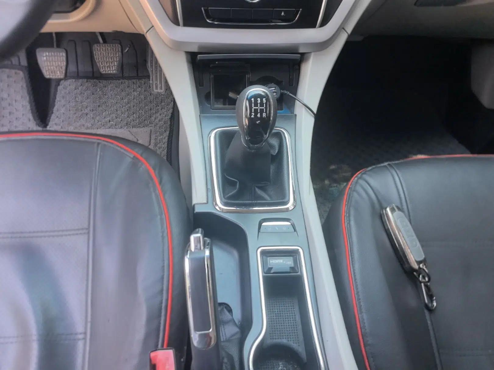Geely Auto Emgrand 2014 Sedan 1.5L Manual Elite Model — миниатюра 16
