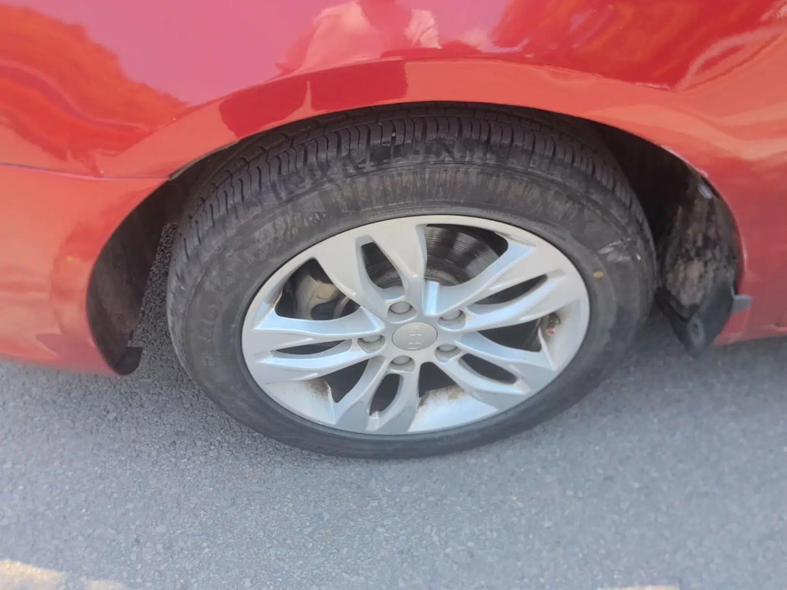 Geely Auto Emgrand 2014 Sedan 1.5L Manual Elite Model — миниатюра 10