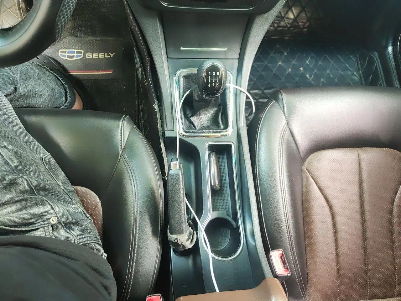 Geely Auto Emgrand 2017 Hatchback RS Million Edition 1.5L Manual Upward Version — миниатюра 14