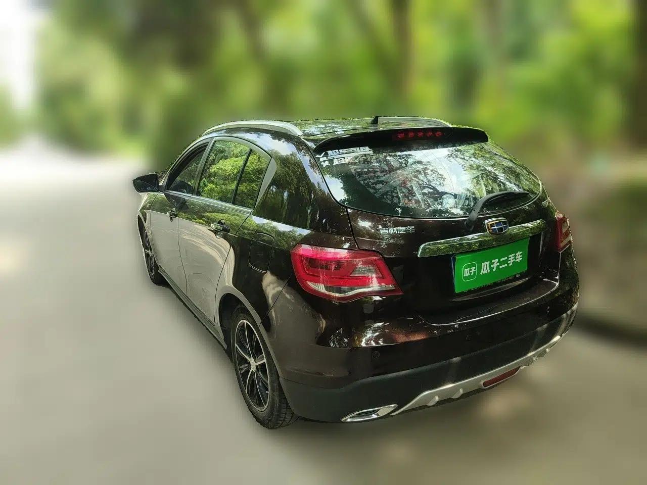 Geely Auto Emgrand 2017 Hatchback RS Million Edition 1.5L Manual Upward Version — миниатюра 4