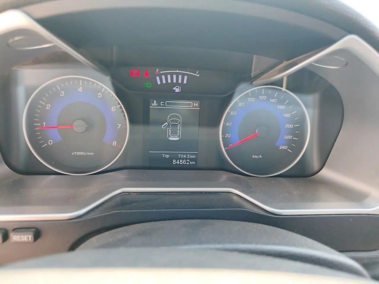 Geely Auto Emgrand 2016 Sedan 1.5L Manual Upward Edition — миниатюра 11