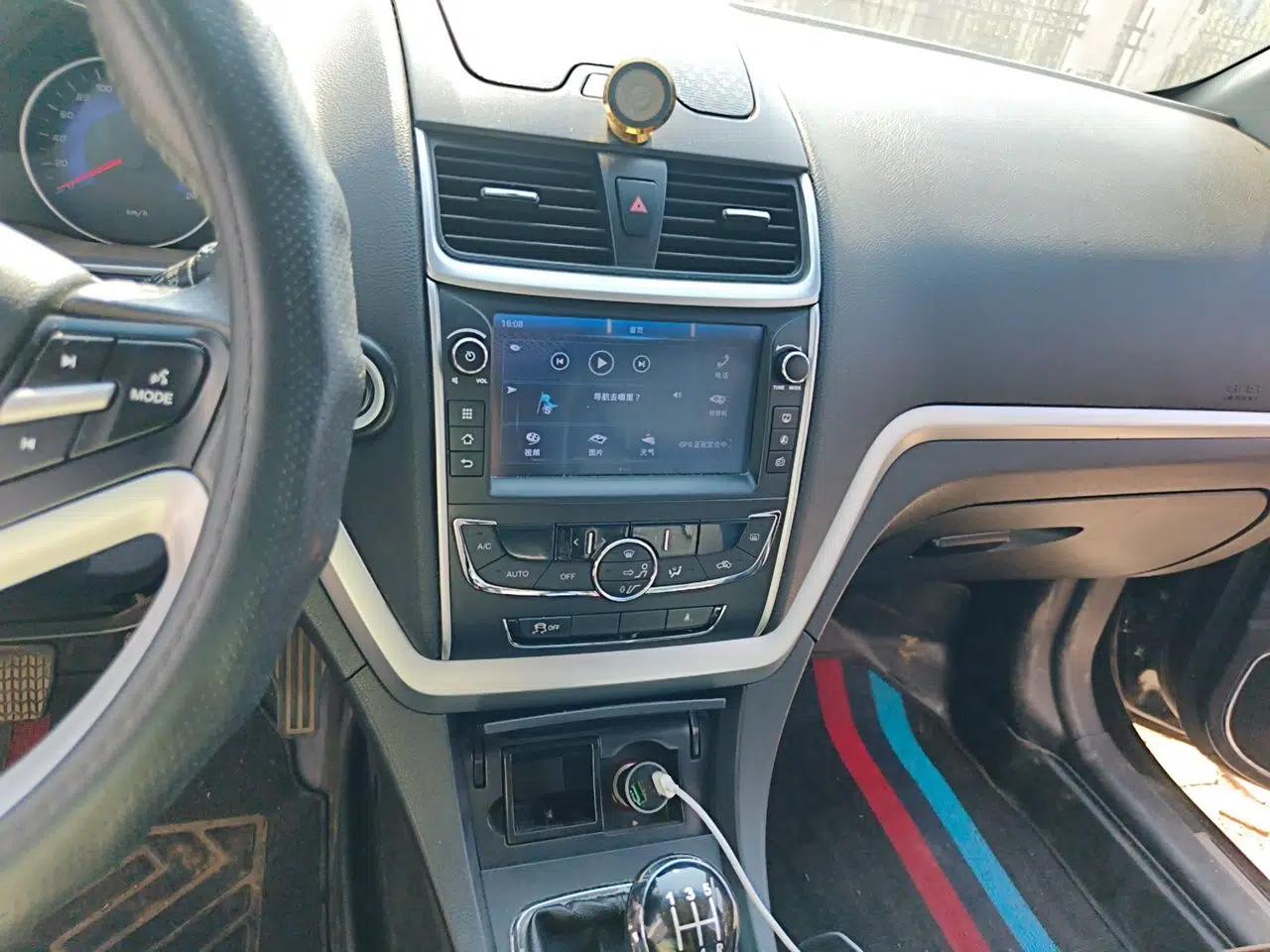 Geely Auto Emgrand 2016 Sedan 1.5L Manual Upward Edition — миниатюра 13