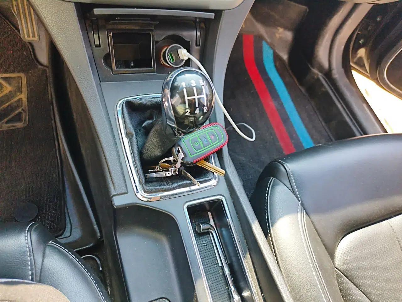 Geely Auto Emgrand 2016 Sedan 1.5L Manual Upward Edition — миниатюра 14