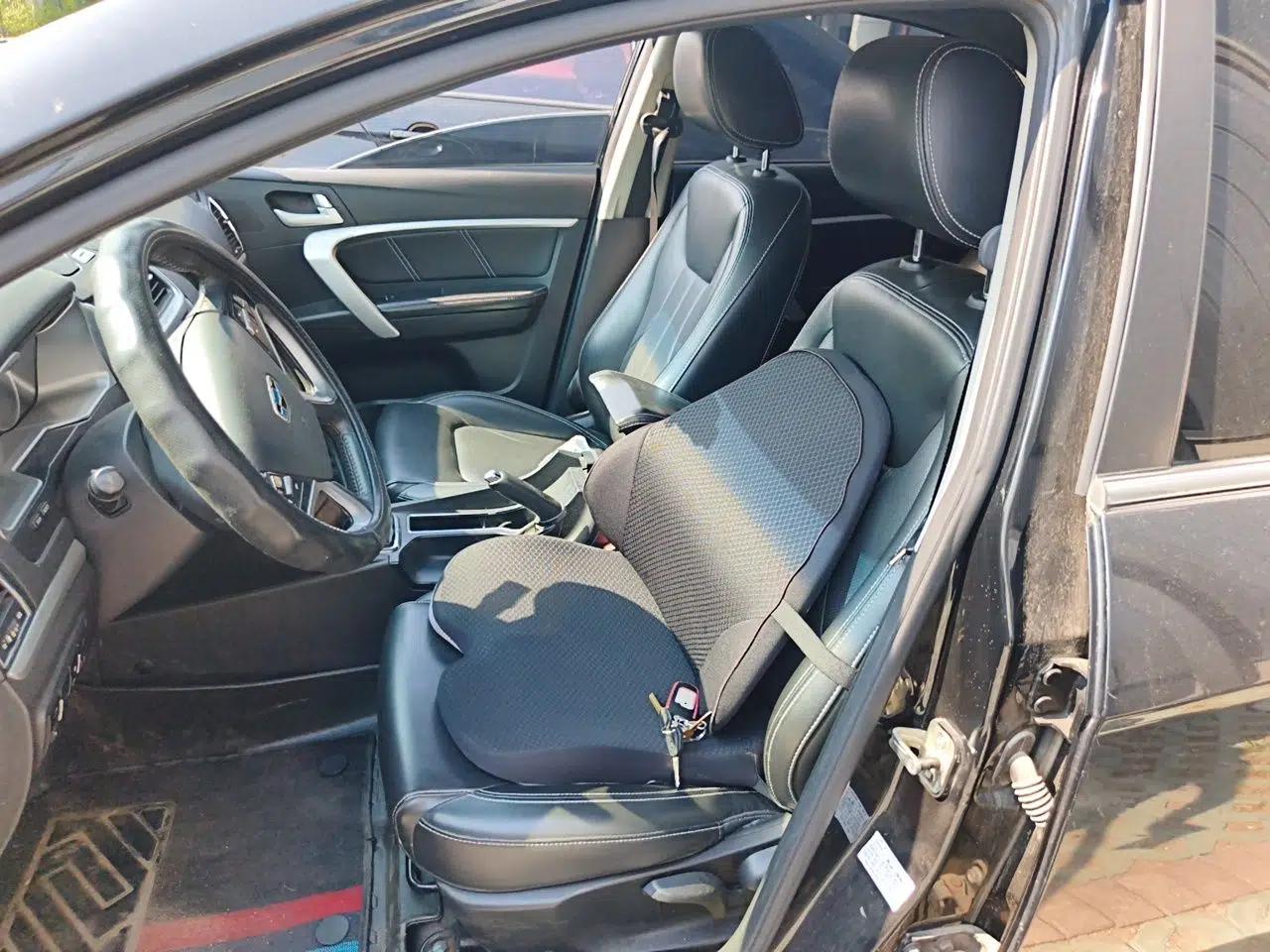 Geely Auto Emgrand 2016 Sedan 1.5L Manual Upward Edition — миниатюра 15