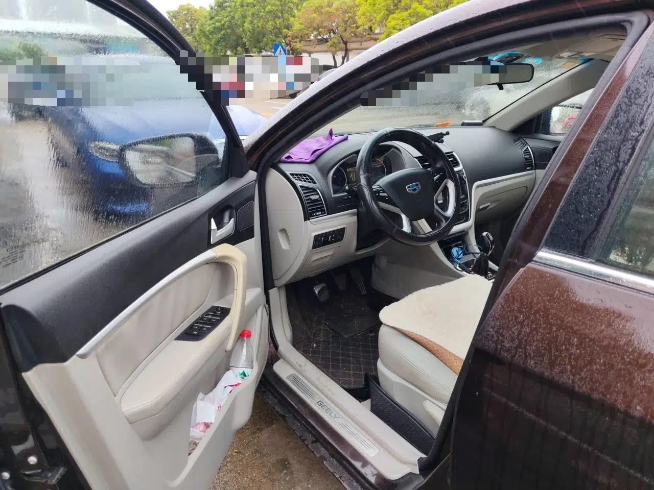 Geely Auto Emgrand 2014 Sedan 1.5L Manual Elite Model — миниатюра 16