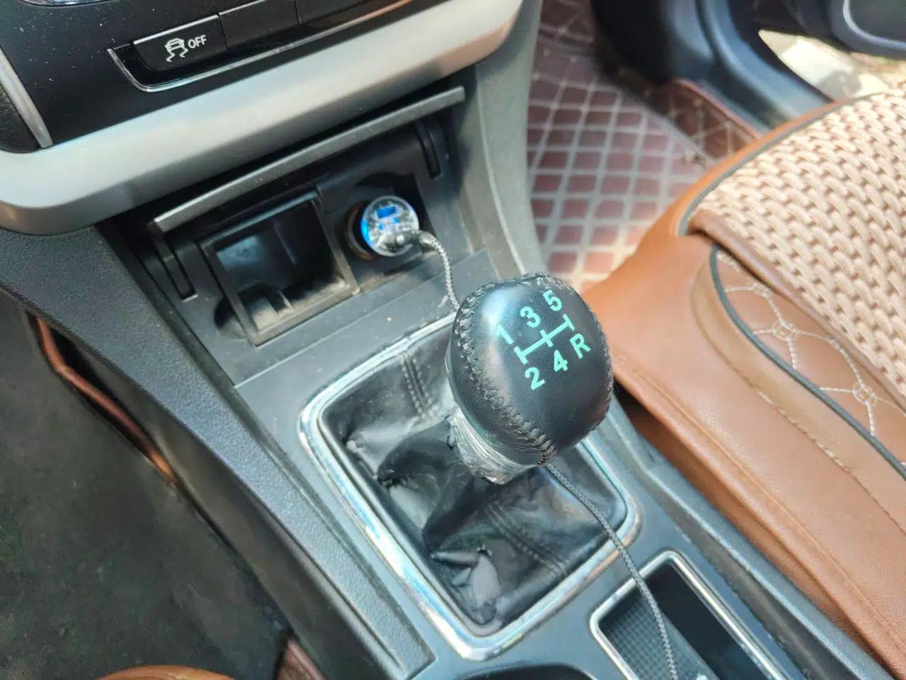 Geely Auto Emgrand 2015 Sedan 1.5L Manual - Top Trim Level — миниатюра 14