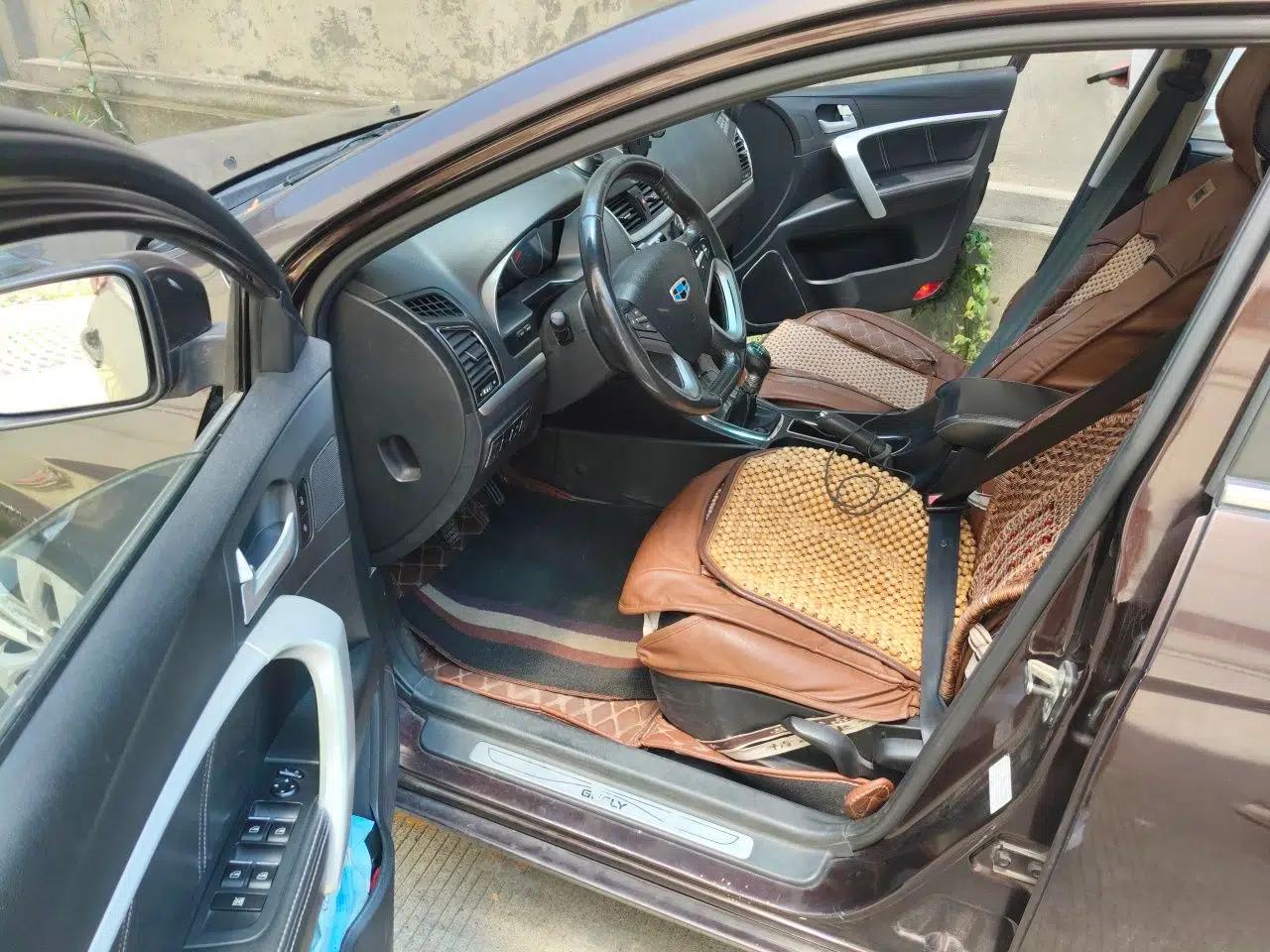 Geely Auto Emgrand 2015 Sedan 1.5L Manual - Top Trim Level — миниатюра 16