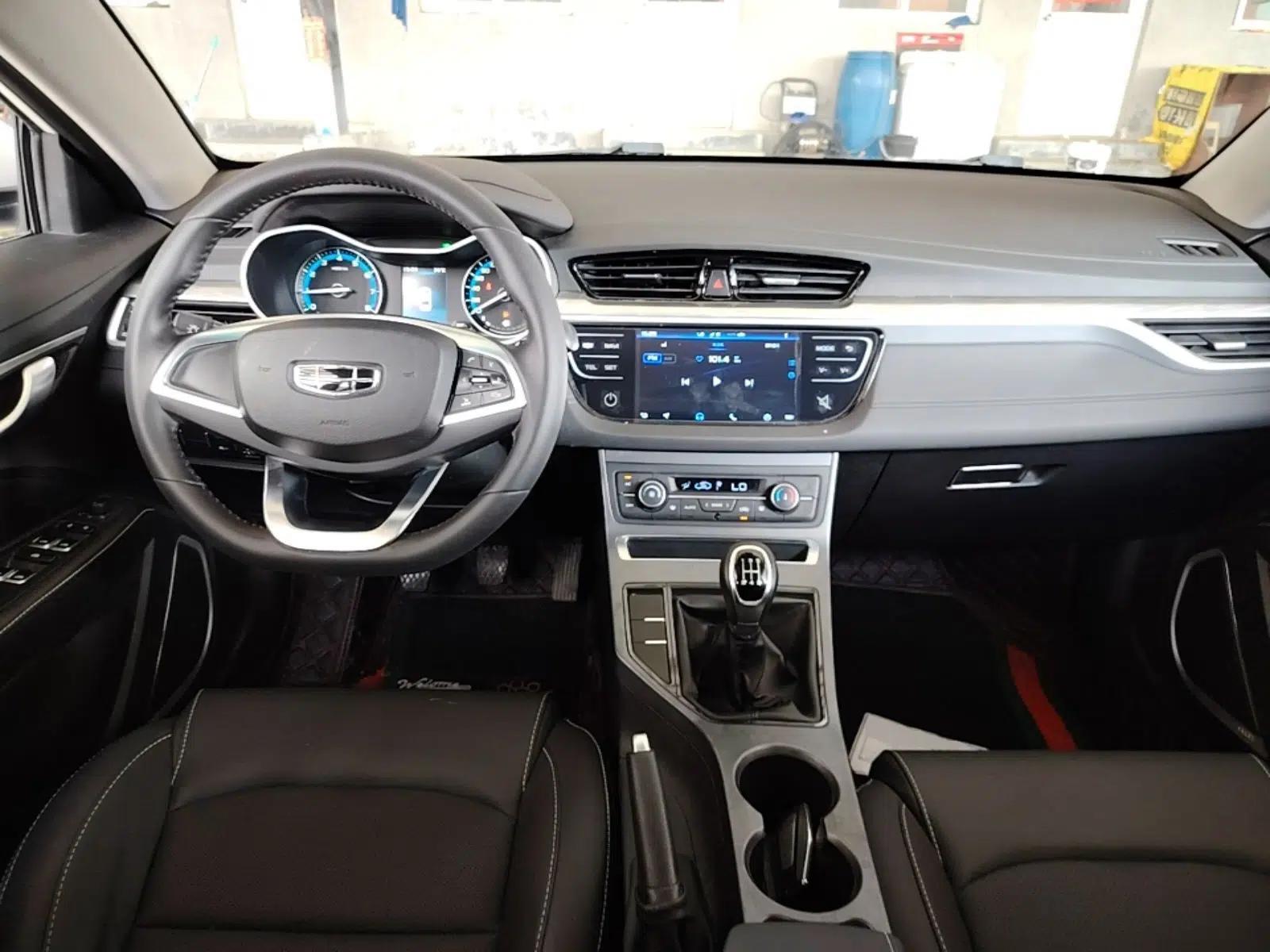 Geely Auto Emgrand 2019 Leading Edition 1.5L Manual Luxury Model China VI Standard — миниатюра 12