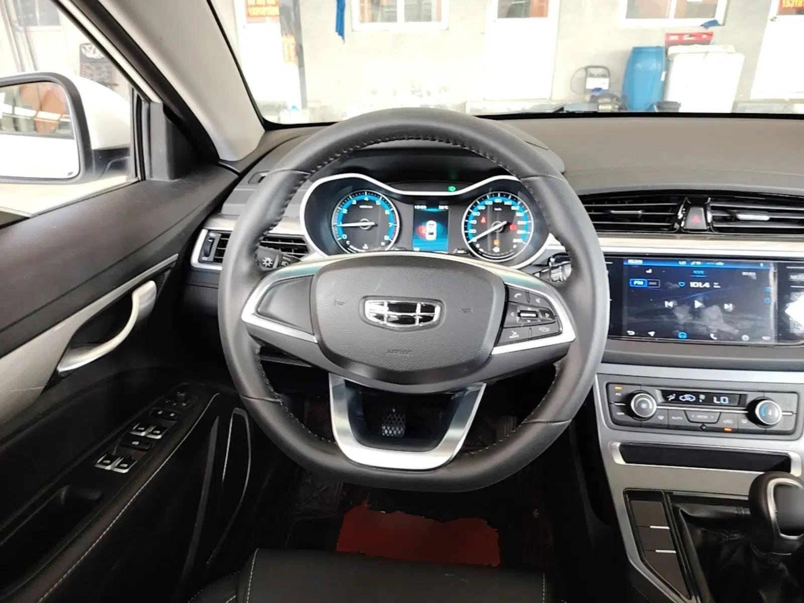 Geely Auto Emgrand 2019 Leading Edition 1.5L Manual Luxury Model China VI Standard — миниатюра 13