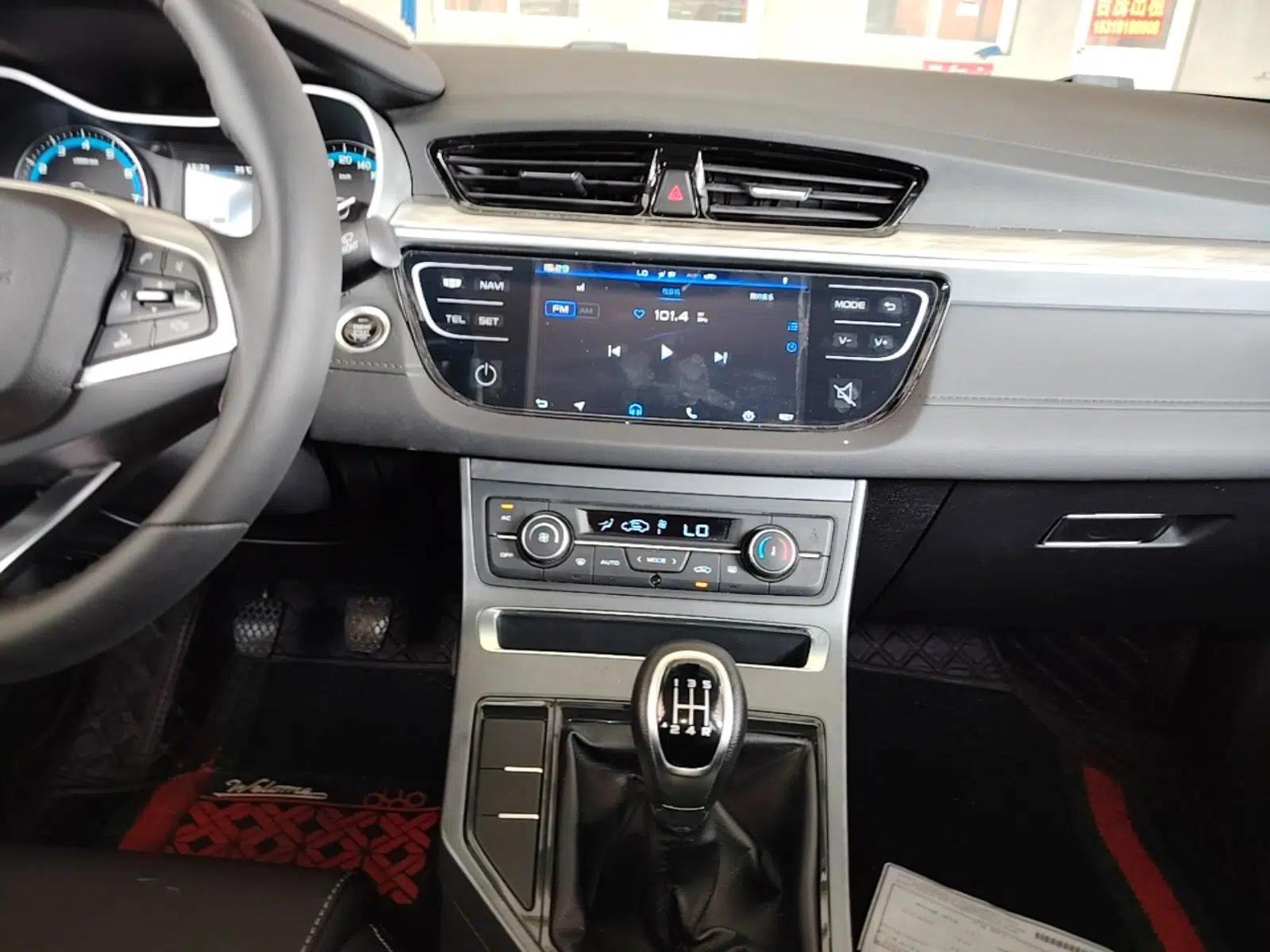 Geely Auto Emgrand 2019 Leading Edition 1.5L Manual Luxury Model China VI Standard — миниатюра 15