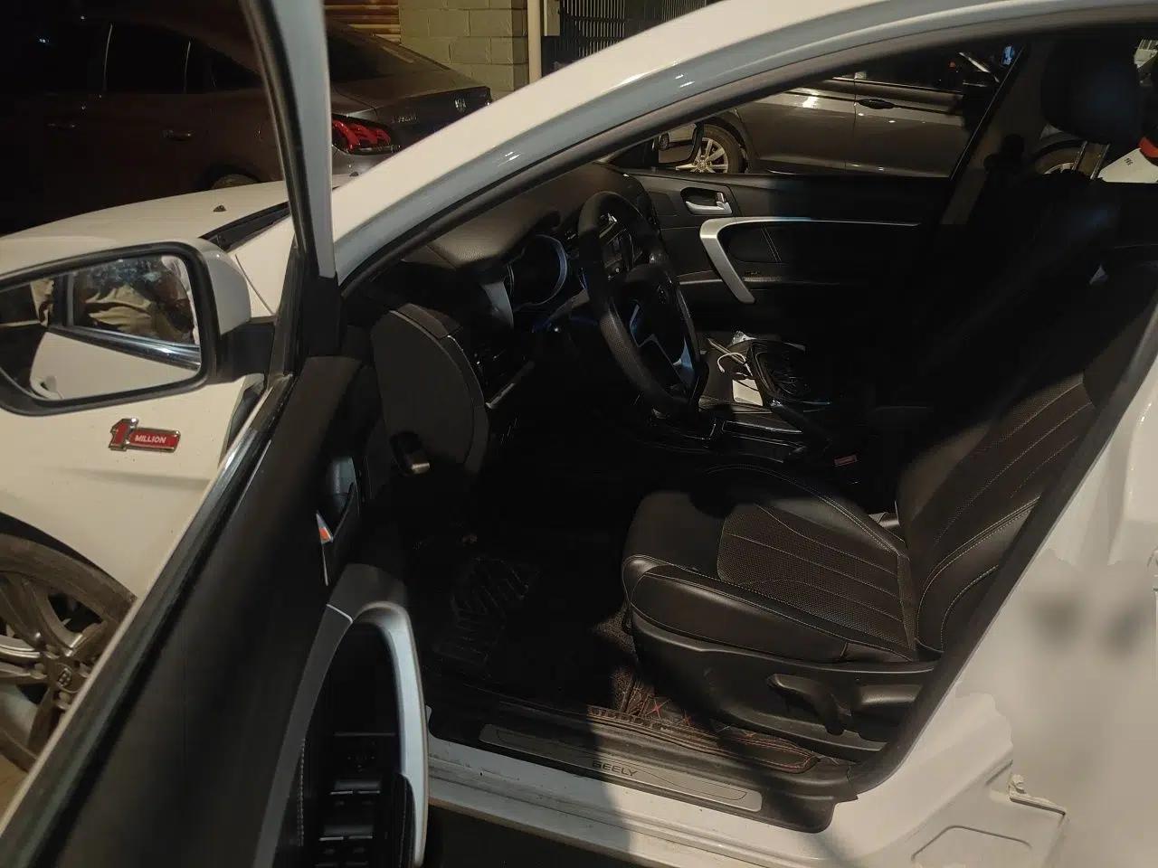 Geely Auto Emgrand 2017 Sedan Million Edition 1.5L Manual - Upward Version — миниатюра 16