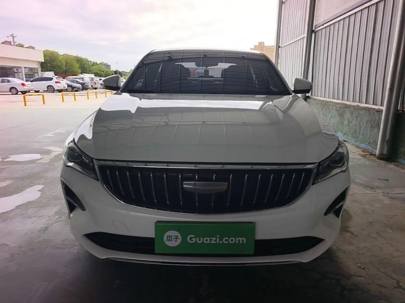 Geely Auto Emgrand 2025 4th Generation 1.5L CVT Luxury Version — миниатюра 2