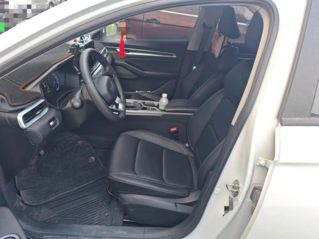 Geely Auto Emgrand 2025 4th Generation 1.5L CVT Starry Edition — миниатюра 15