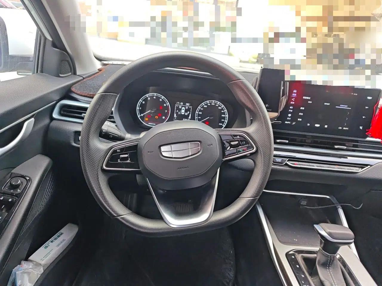 Geely Auto Emgrand 2025 4th Generation 1.5L CVT Starry Edition — миниатюра 10