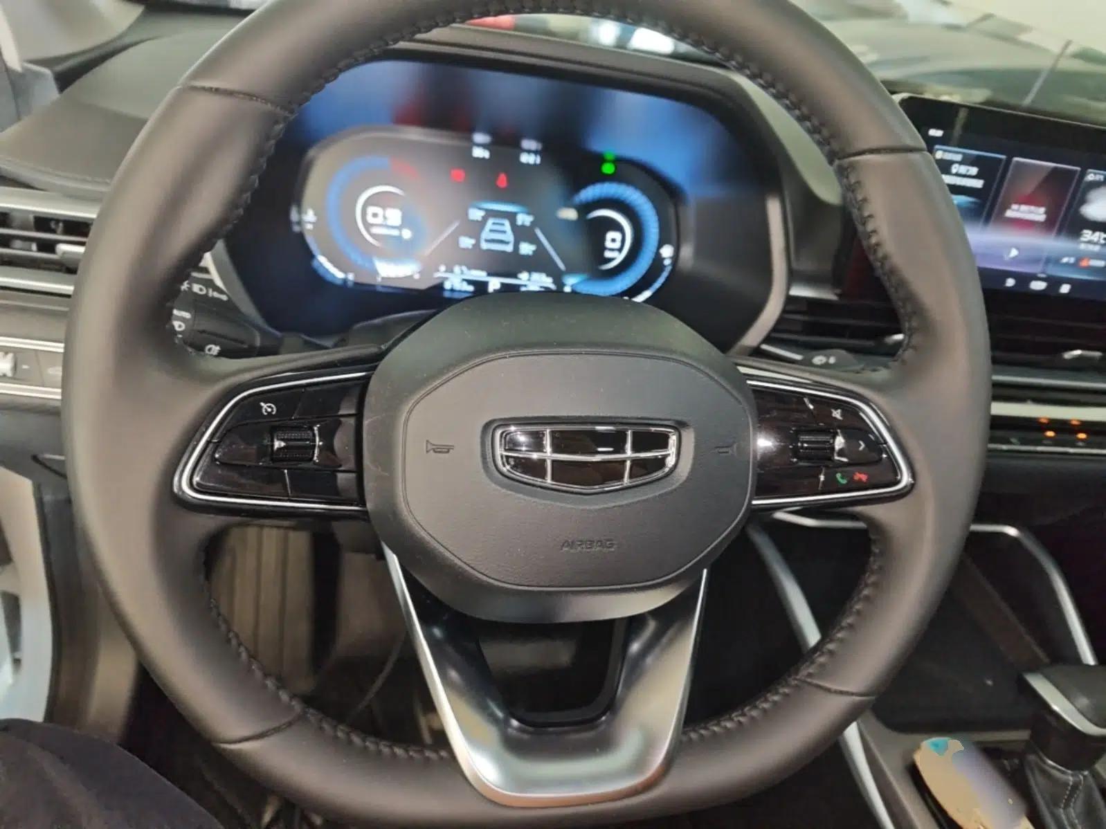 Geely Auto Emgrand 2022 4th Generation 1.5L CVT Luxury Model — миниатюра 13