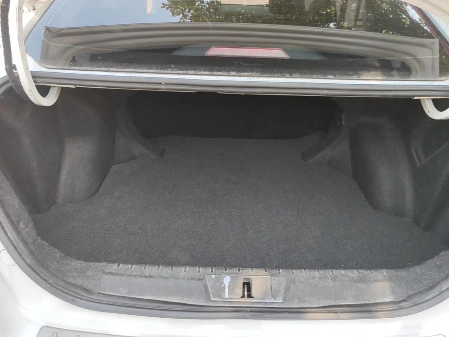Geely Auto Emgrand 2021 UP 1.5L Manual Luxury Model — миниатюра 22