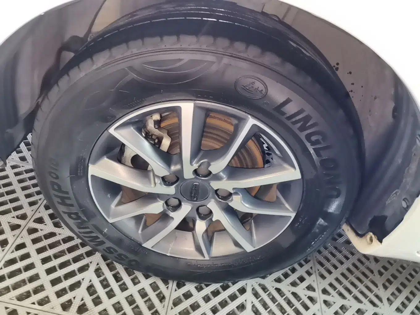 Geely Auto Emgrand 2019 Leading Edition 1.5L CVT Luxury Model China VI Standard — миниатюра 13