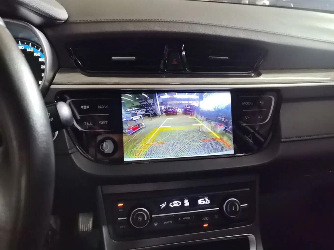 Geely Auto Emgrand 2019 Leading Edition 1.5L CVT Luxury Model China VI Standard — миниатюра 23