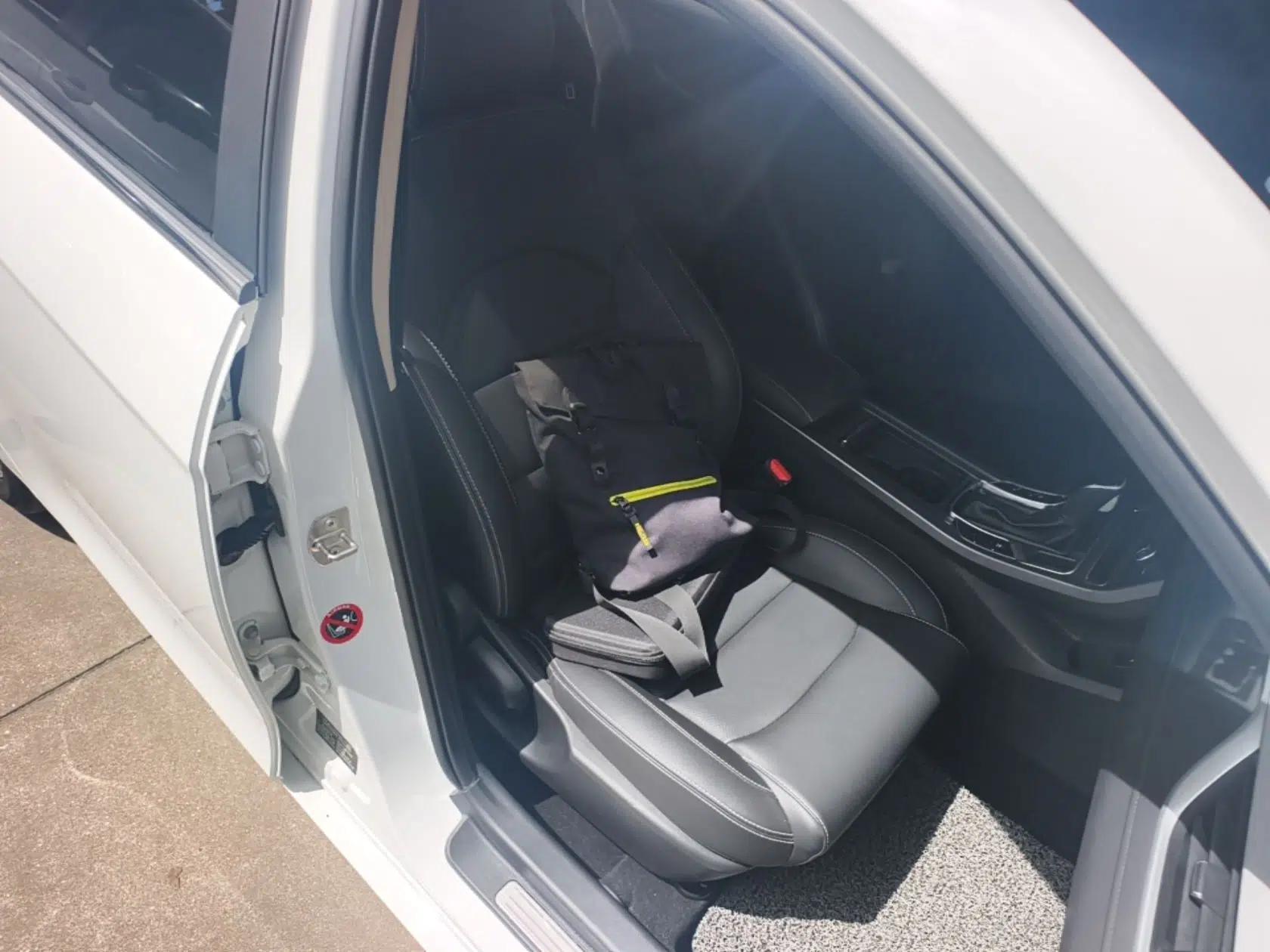 Geely Auto Emgrand 2018 1.5L CVT Upward Connect Edition — миниатюра 19