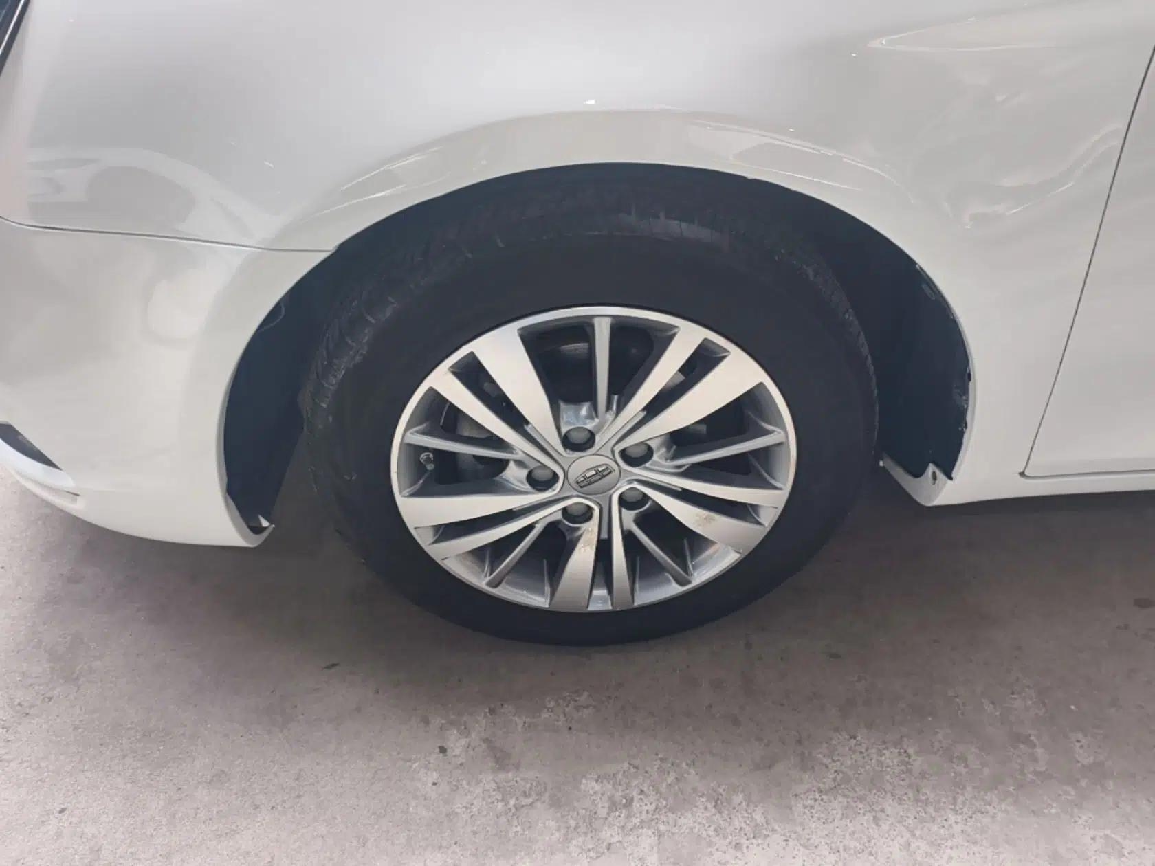 Geely Auto Emgrand 2018 1.5L CVT Upward Connect Edition — миниатюра 10