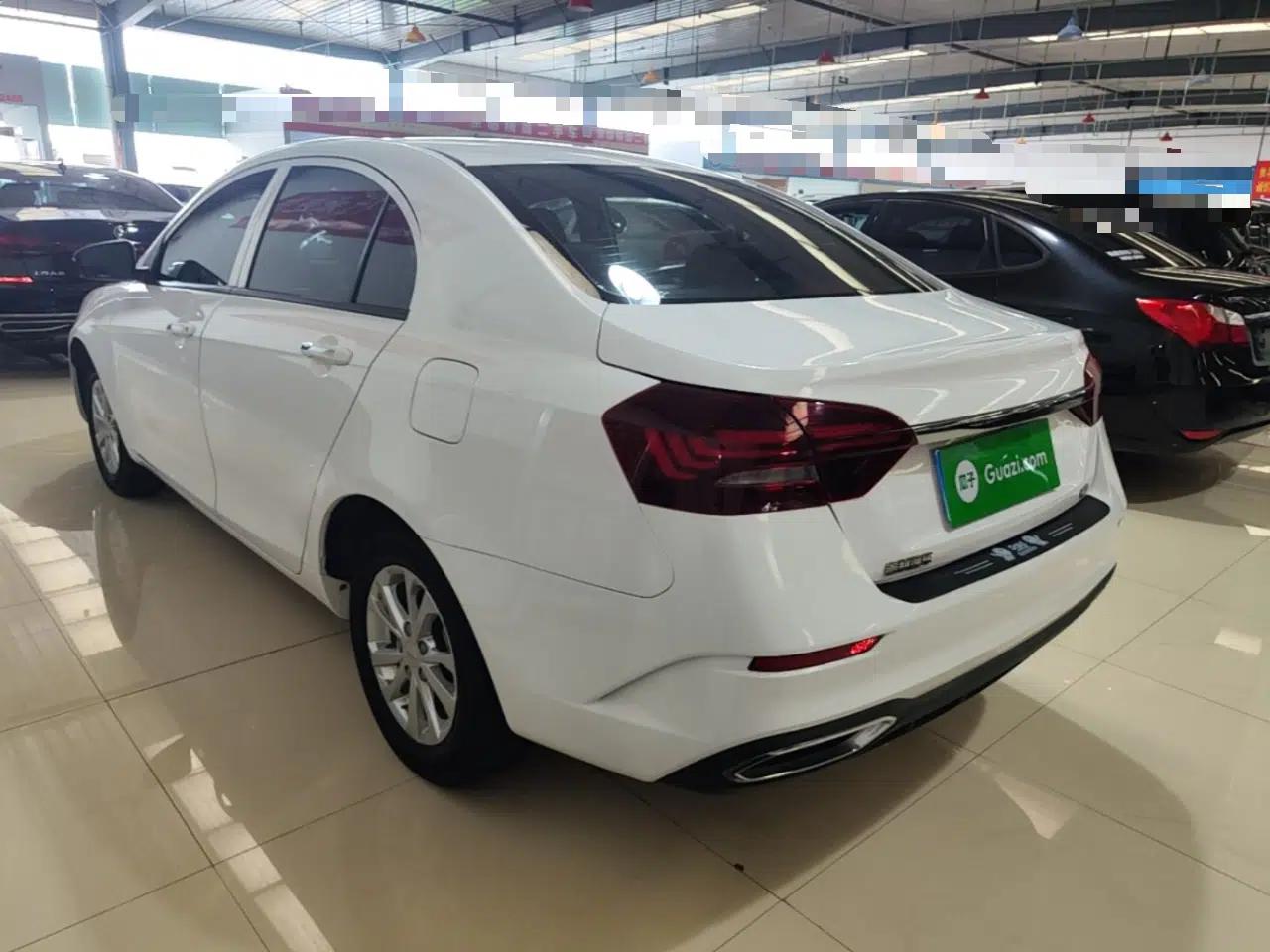 Geely Auto Emgrand 2021 UP 1.5L CVT Comfort Model — миниатюра 4