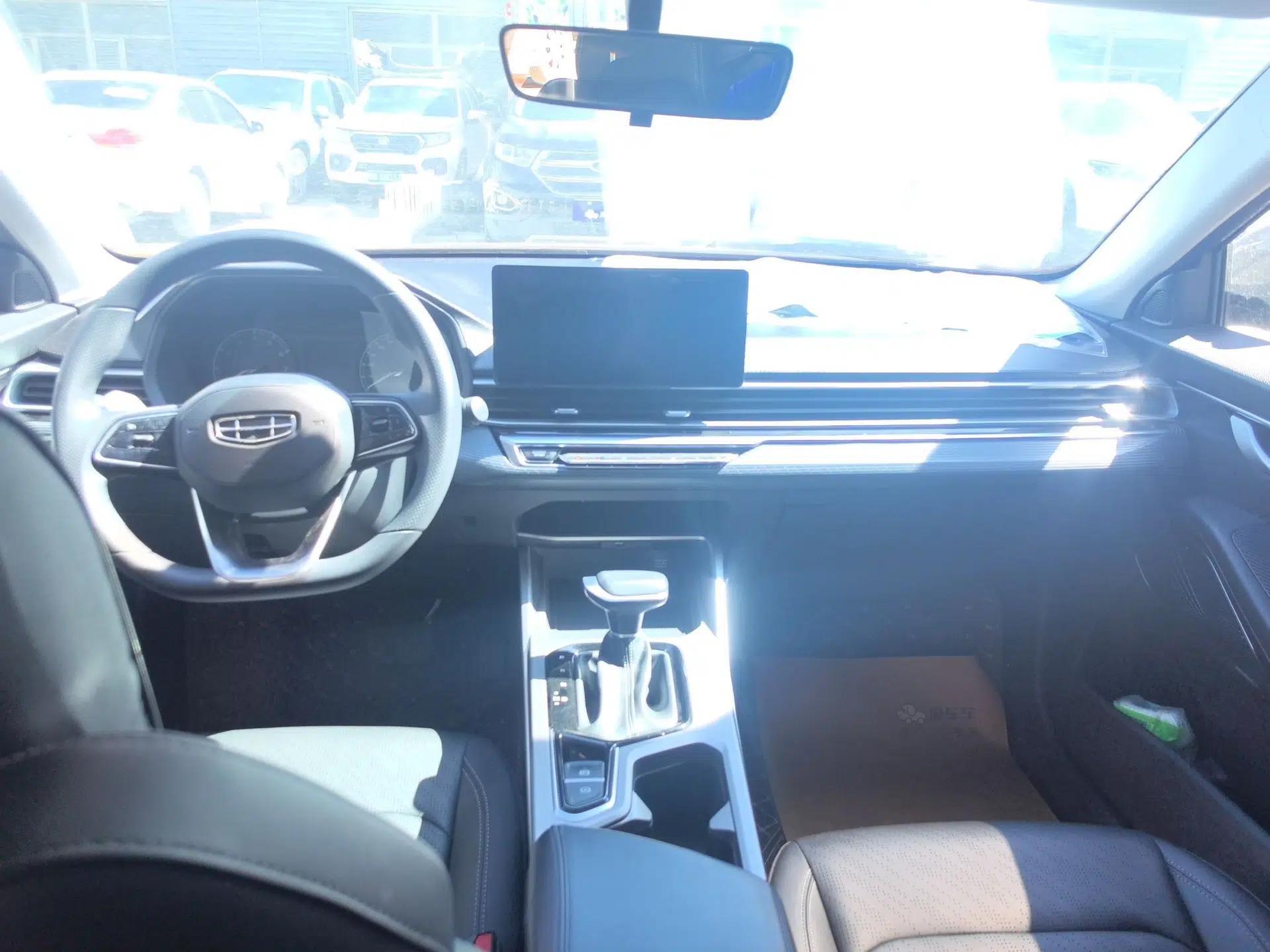 Geely Auto Emgrand 2023 4th Generation Champion Edition 1.5L CVT Luxury Model — миниатюра 15