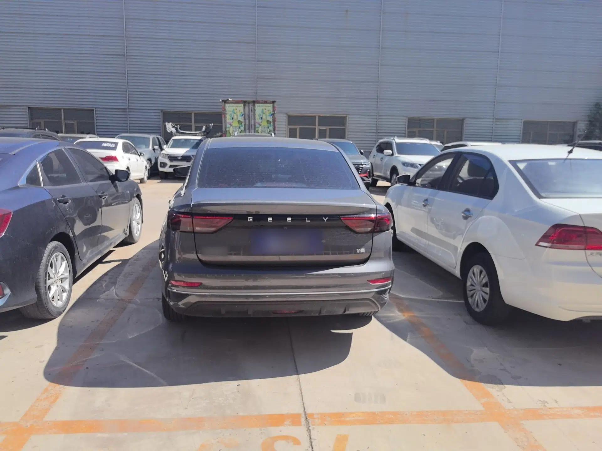 Geely Auto Emgrand 2023 4th Generation Champion Edition 1.5L CVT Luxury Model — миниатюра 4