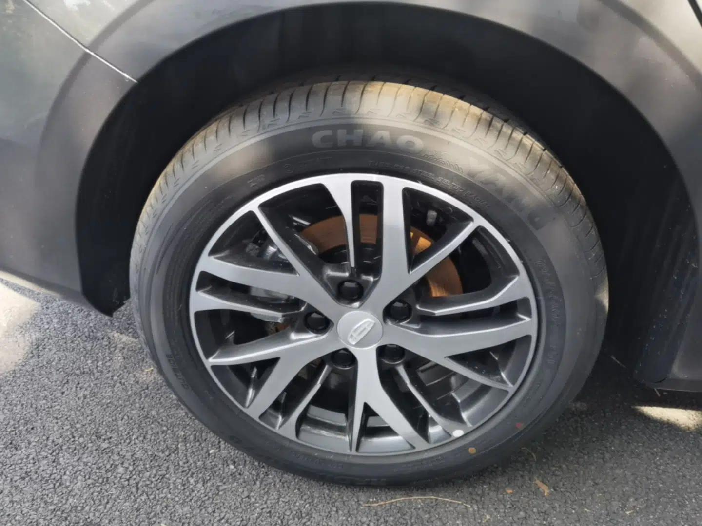 Geely Auto Emgrand 2026 Model 4th Generation 4 Millionth Anniversary Edition 1.5L CVT Overdrive Edition — миниатюра 11