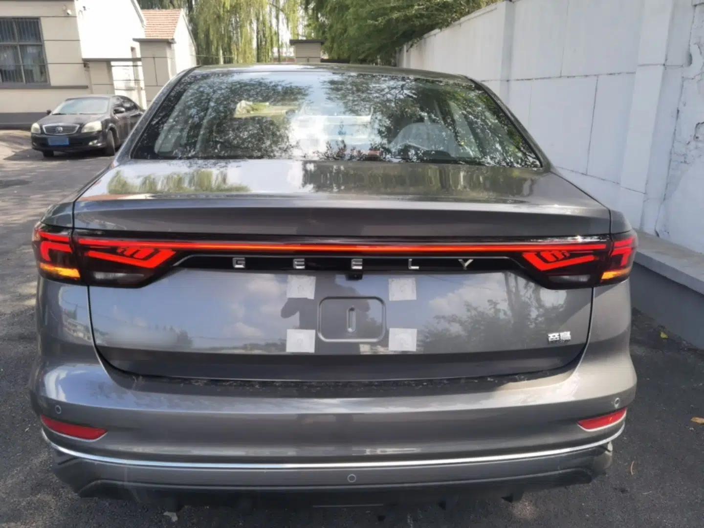 Geely Auto Emgrand 2026 Model 4th Generation 4 Millionth Anniversary Edition 1.5L CVT Overdrive Edition — миниатюра 5