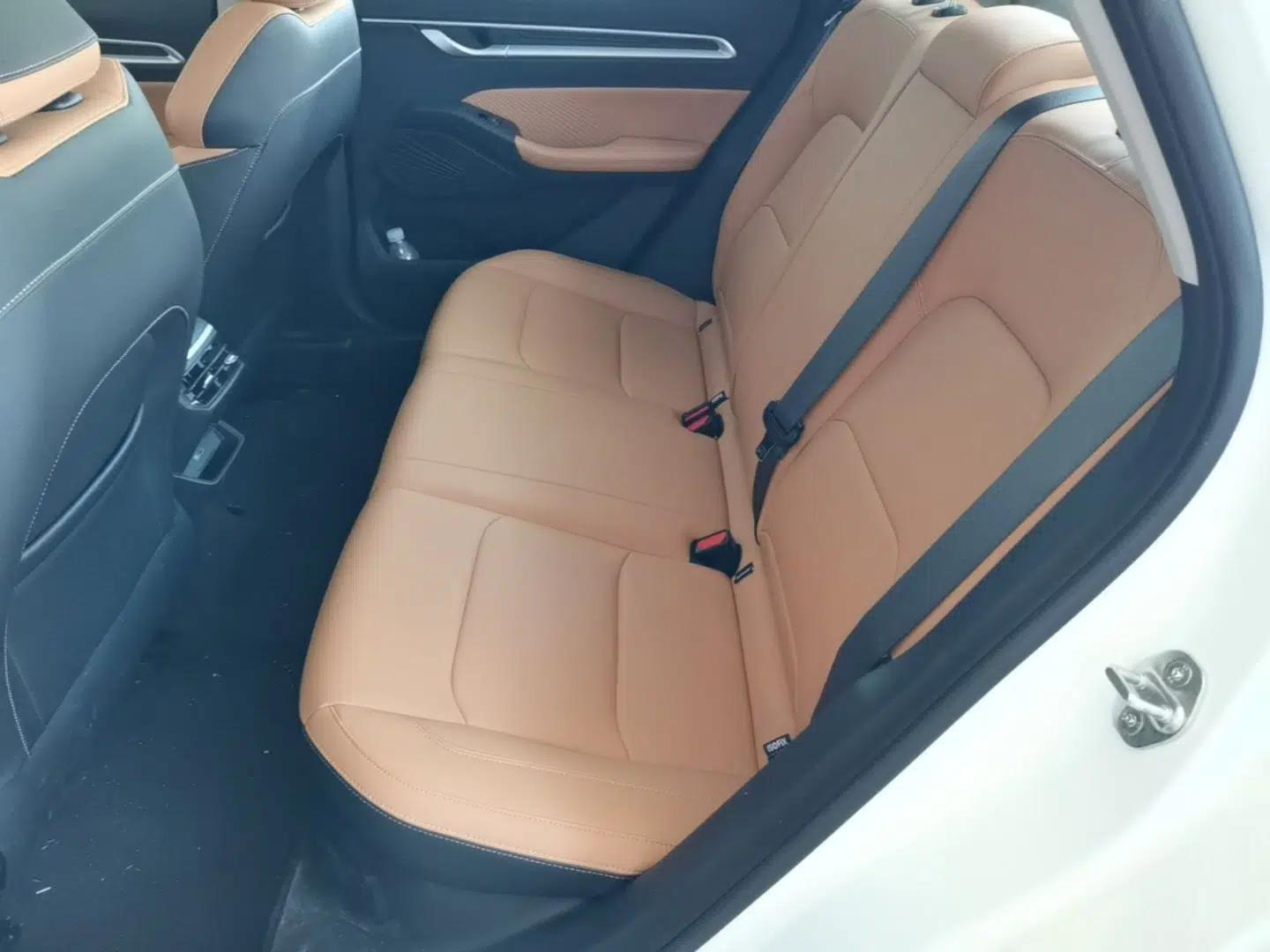 Geely Auto Emgrand 2025 4th Generation 1.5L CVT Flagship Version — миниатюра 20