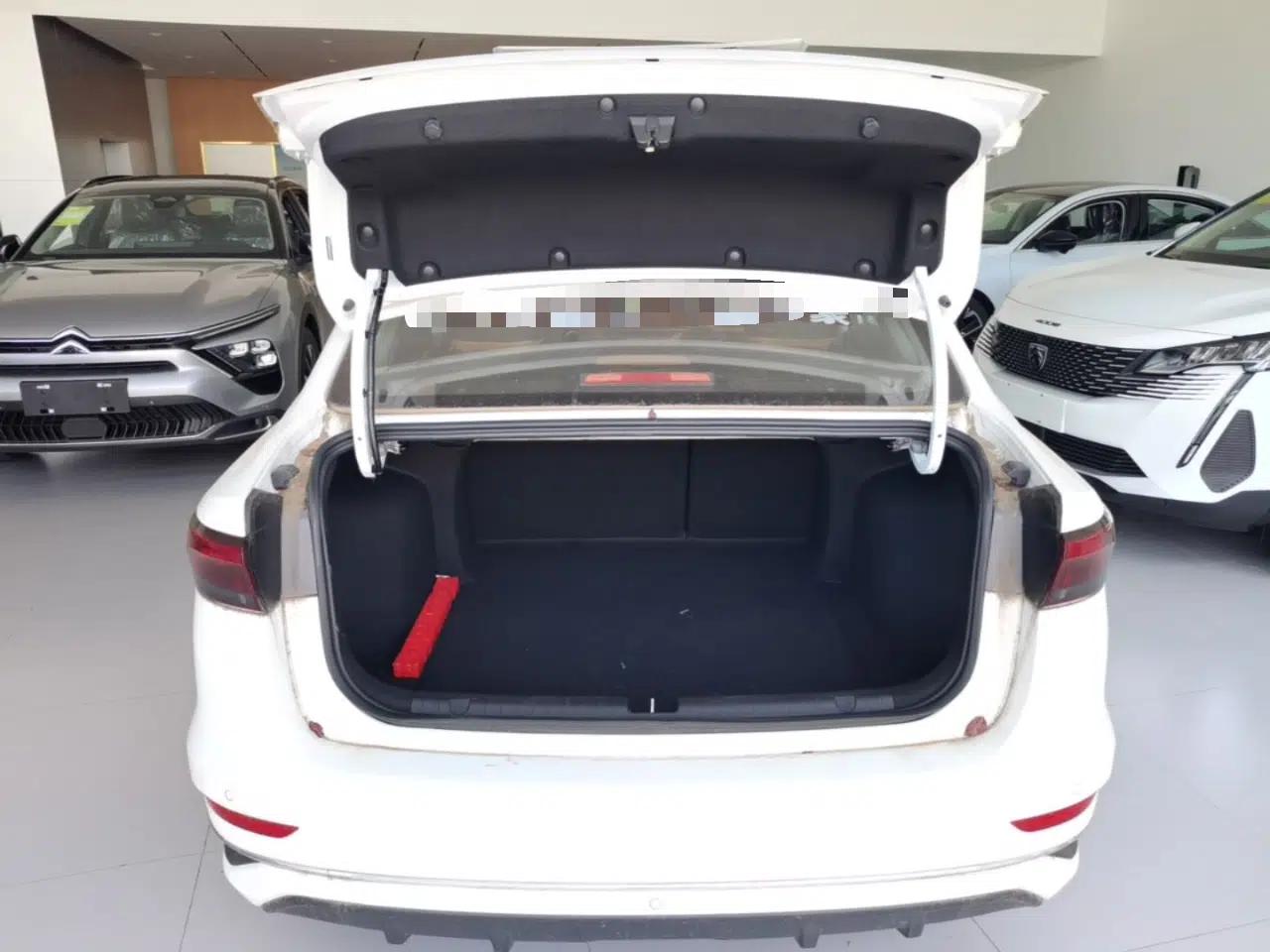 Geely Auto Emgrand 2025 4th Generation 1.5L CVT Flagship Version — миниатюра 22