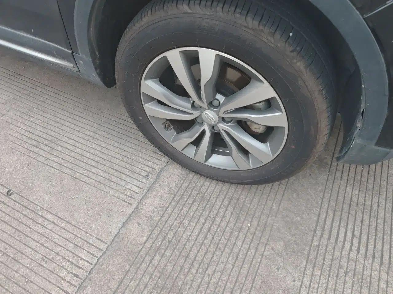 Geely Auto Emgrand X7 Sport 2016 1.8TD Automatic Smart Connectivity Version — миниатюра 5