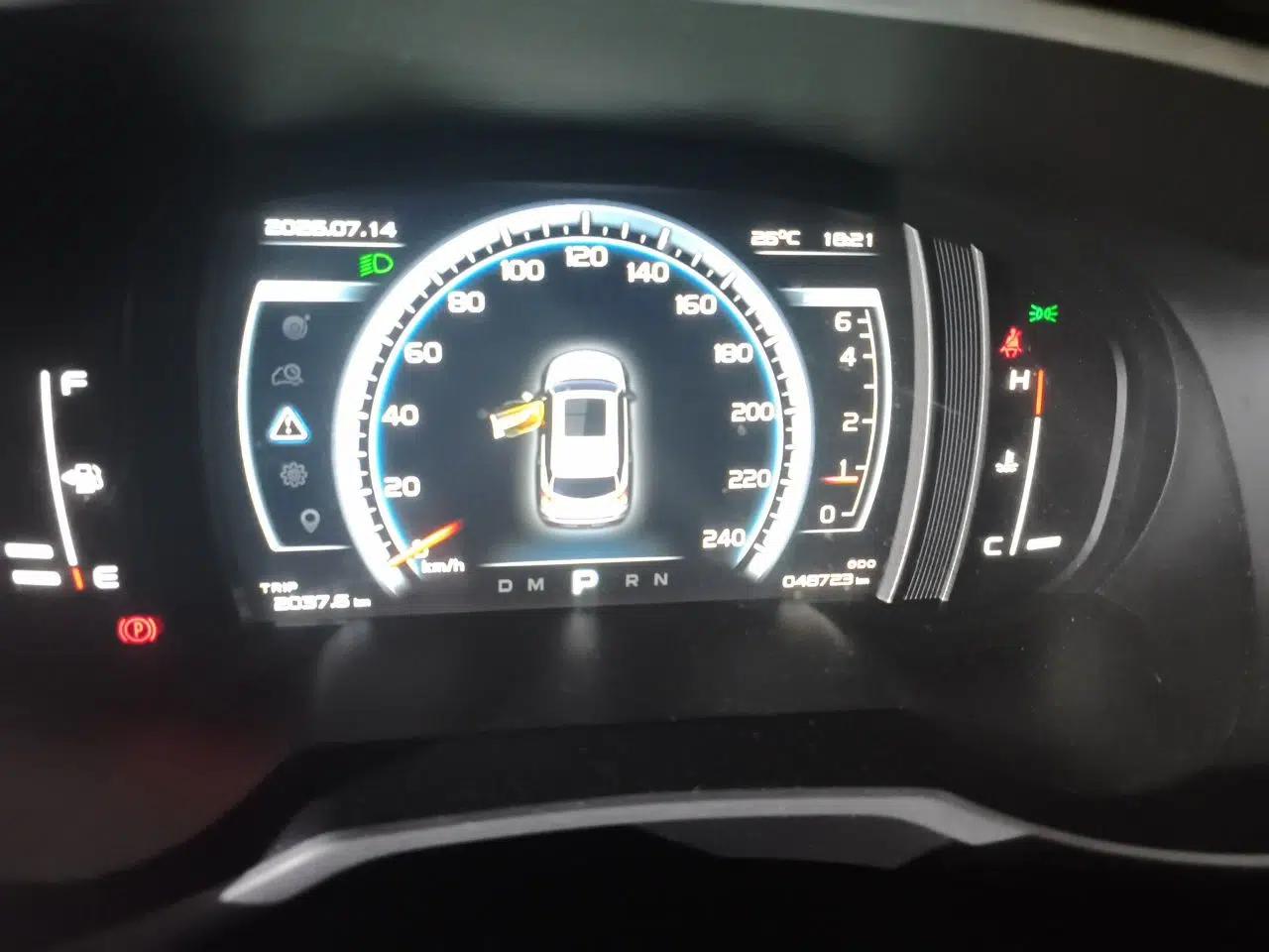 Geely Auto Emgrand X7 Sport 2016 1.8TD Automatic Smart Model — миниатюра 11