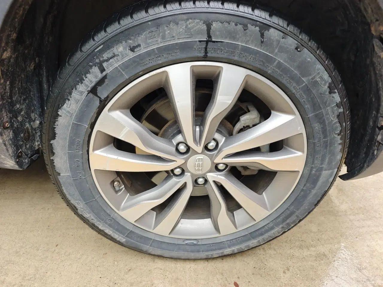 Geely Auto Emgrand X7 Sport 2016 1.8TD Automatic Smart Model — миниатюра 8