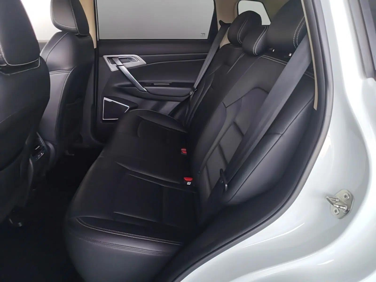 Geely Auto Emgrand X7 Sport 2021 Million Edition 1.8TD DCT Two-Wheel Drive Luxury Model — миниатюра 20