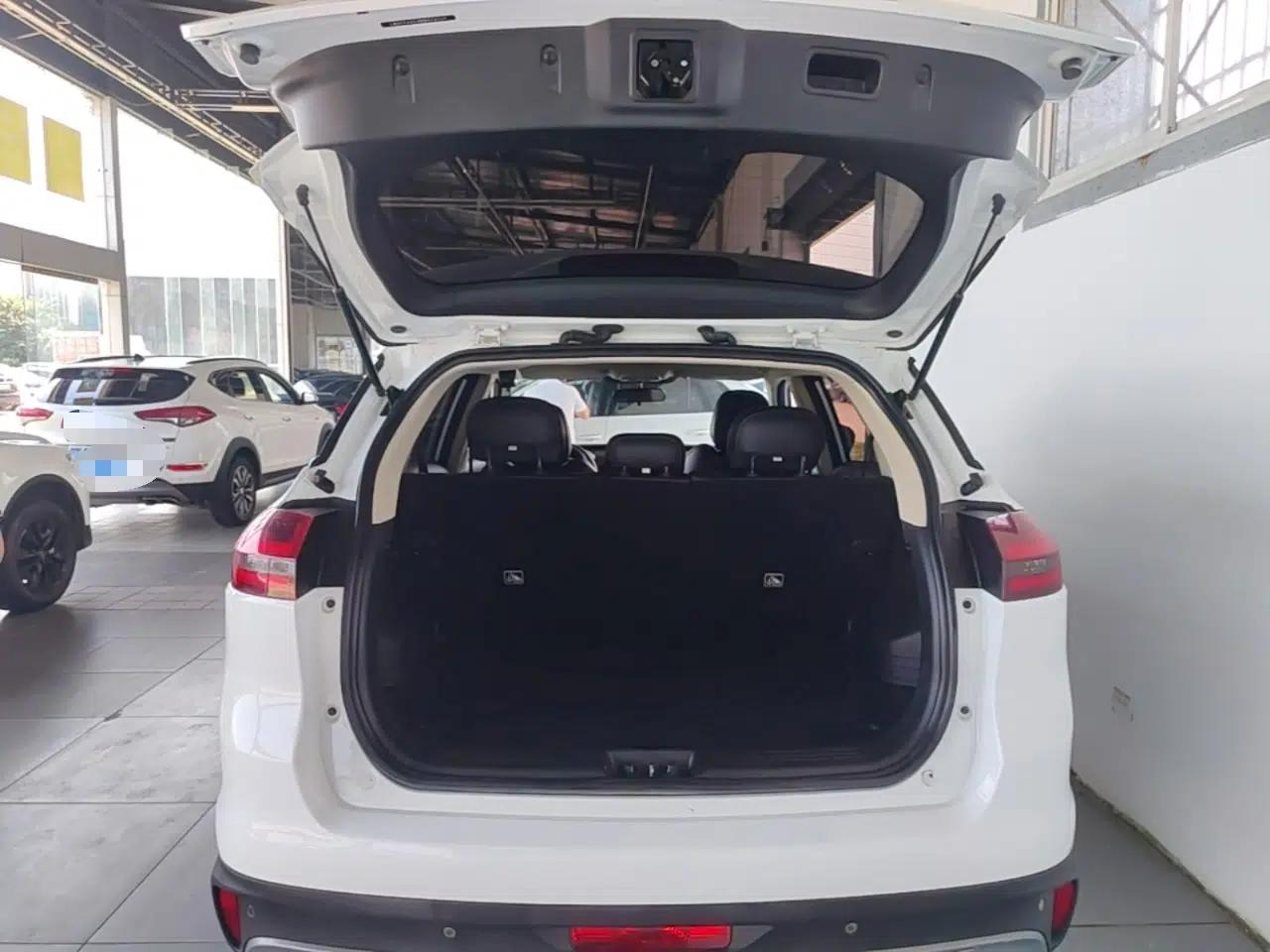 Geely Auto Emgrand X7 Sport 2021 Million Edition 1.8TD DCT Two-Wheel Drive Luxury Model — миниатюра 22