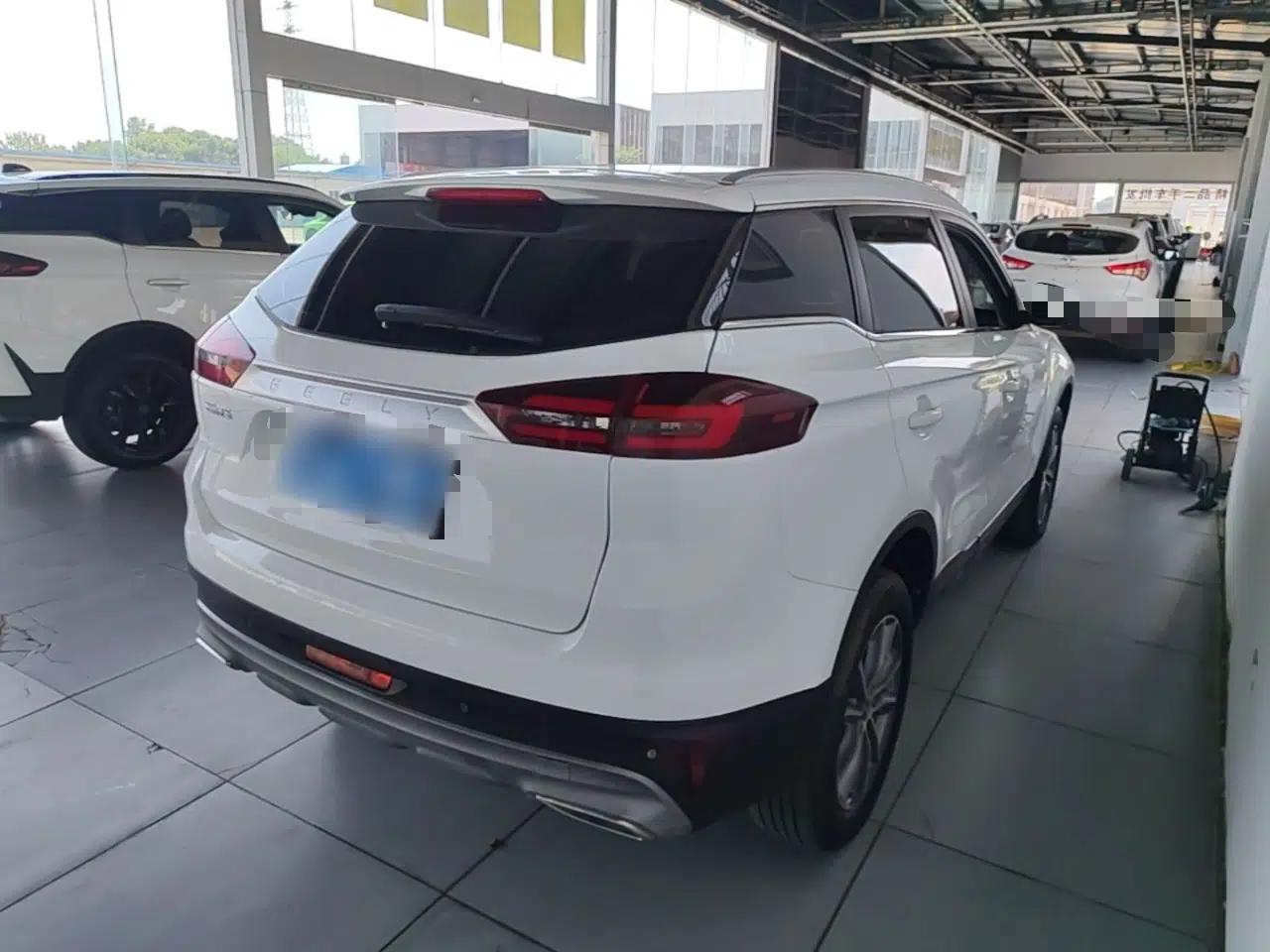 Geely Auto Emgrand X7 Sport 2021 Million Edition 1.8TD DCT Two-Wheel Drive Luxury Model — миниатюра 6