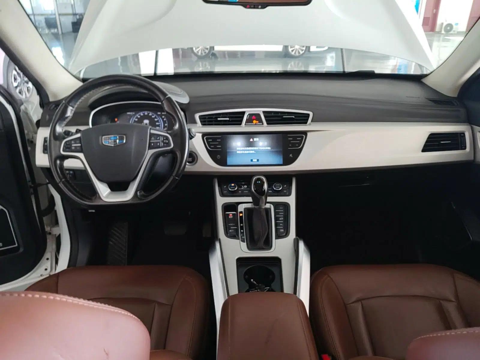 Geely Auto Emgrand X7 Sport 2018 1.8TD Automatic All-Wheel-Drive ZhiZun Model with 4G Connectivity — миниатюра 17