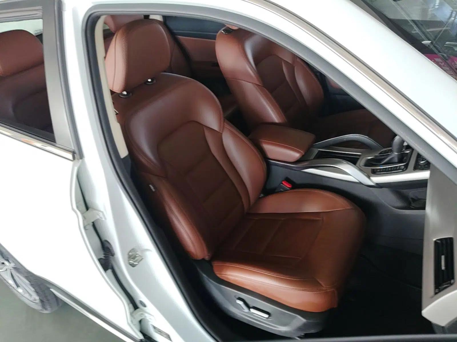 Geely Auto Emgrand X7 Sport 2018 1.8TD Automatic All-Wheel-Drive ZhiZun Model with 4G Connectivity — миниатюра 24
