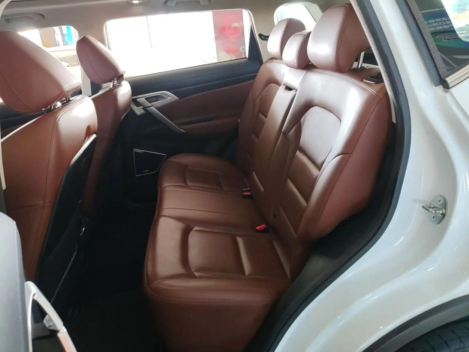 Geely Auto Emgrand X7 Sport 2018 1.8TD Automatic All-Wheel-Drive ZhiZun Model with 4G Connectivity — миниатюра 25
